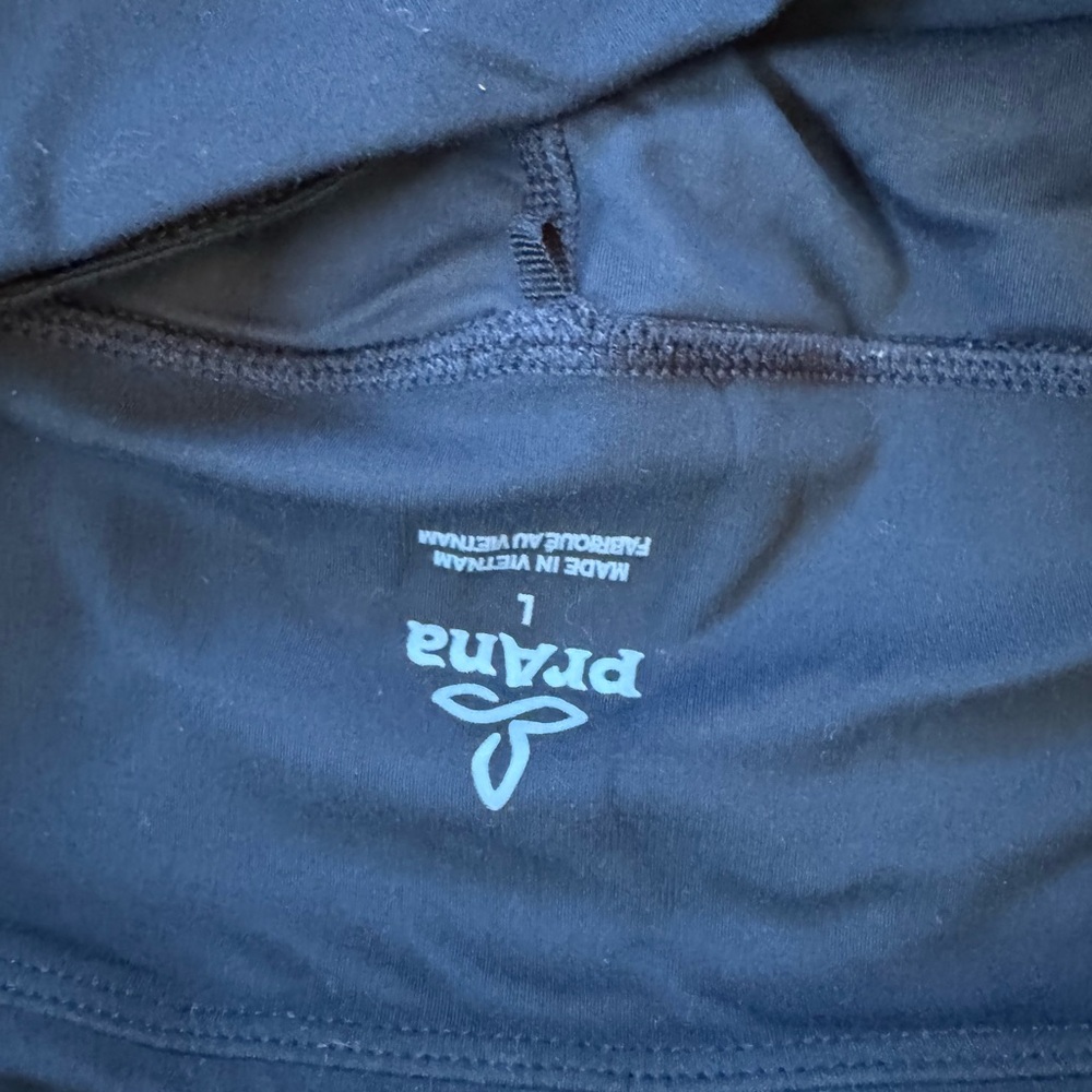 Prana Electra Shorts with pockets! 10” inseam - Picture 3 of 3